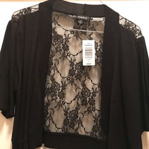 🖤 Torrid Size 2 Shrug